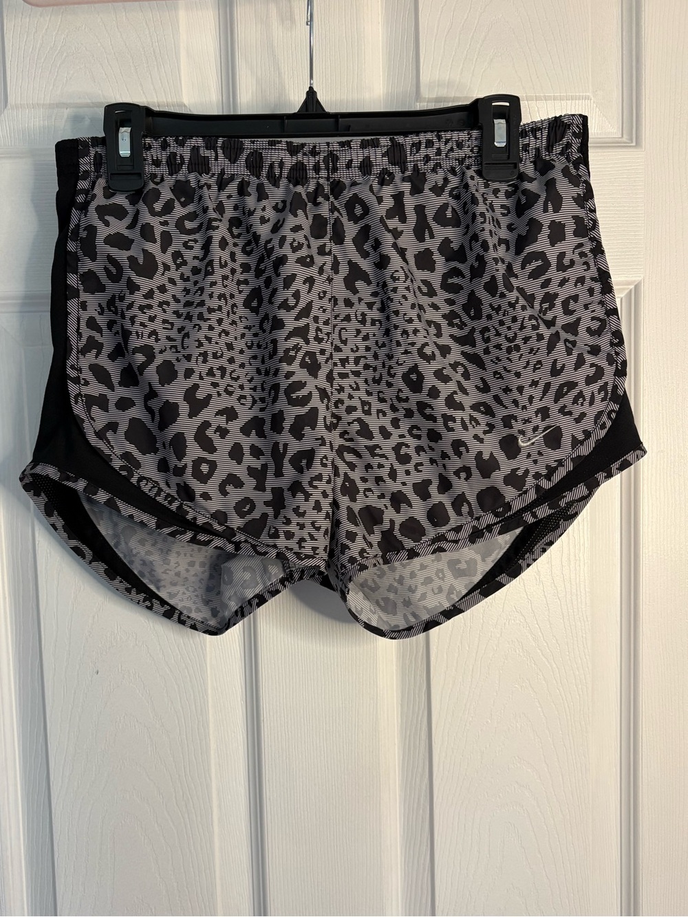 Nike Dri-Fit Women's Leopard-Print Shorts